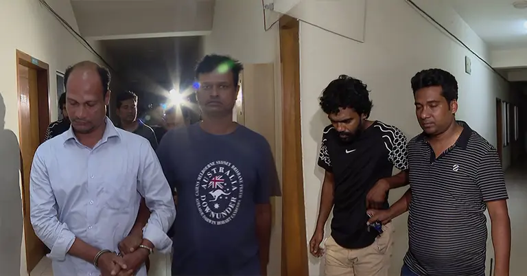 মিরপুরে ডাকাতি করে পালানোর সময় চার সাবেক সেনাসদস্য আটক